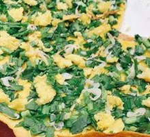 Stir-fried Eggs with Wild Greens