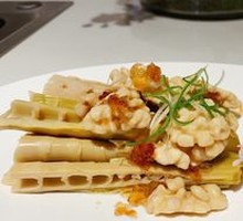 Handcrafted Lychee Shrimp Balls