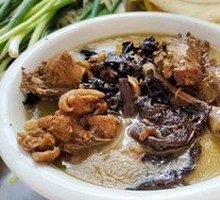 Chicken Stewed with Mushrooms