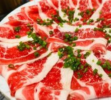 Sauce-Drenched Beef Rolls