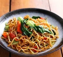 Stir-Fried Noodles