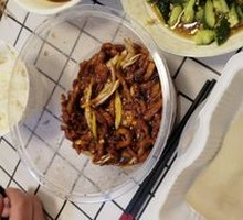 Beijing-style Shredded Pork in Soy Sauce