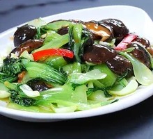 Stir-fried Mushrooms with Chinese Cabbage