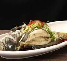 Steamed Tiger Grouper with Lily Flowers