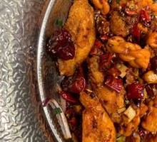 Spicy Stir-Fried Chicken Wings with Shrimp