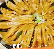Stir-Fried Chicken with Cornbread in Iron Pot
