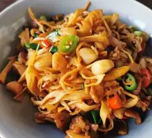 Bamboo Shoots Stir-Fried with Preserved Meats