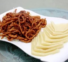 Beijing-style Shredded Pork in Soy Sauce