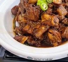 Wang Xiaoe's Stir-Fried Chicken