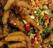 Pickled Garlic Chicken Feet