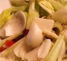 Celery and Lily Bulb Stir-fry
