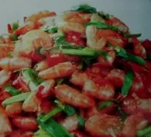 Stir-fried河虾 with leeks