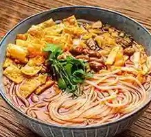 Fried Egg Snail Noodles