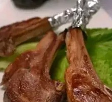 Charcoal-Grilled Lamb Ribs