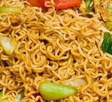 Stir-Fried Instant Noodles