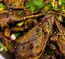Premium Duck Head Hot Pot