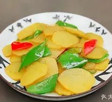 Stir-Fried Potato Slices with Green Chili Rice Bowl