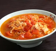 Tomato and Egg Noodles