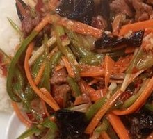 Fish-Flavored Shredded Pork Rice Bowl