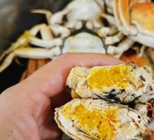 Full-Yolk Large Crab