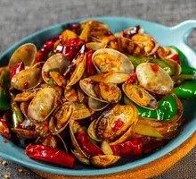 Spicy Stir-Fried Clams