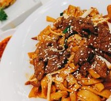 Dry-Fried Beef Rice Noodles