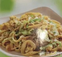 Stir-Fried Meat with Knife-Cut Noodles