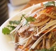 Spicy Oil Cucumber with Pork Tripe Strips