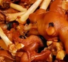 Braised Lamb Trotters in Soy Sauce