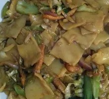 Stir-Fried Noodles with Meat