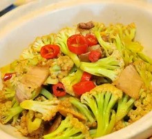 Stir-Fried Organic Cauliflower
