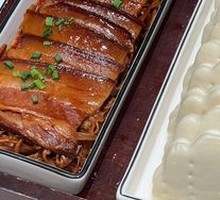 Braised Pork Belly with Crispy Skin