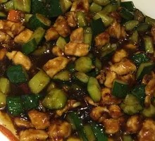 Stir-Fried Chicken with Sauce