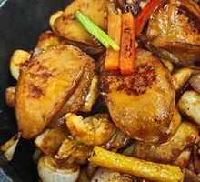Stir-fried Qingyuan Chicken with Abalone