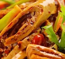 Spicy Oil Bean Noodles