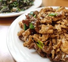Sour Stir-fried Alfalfa