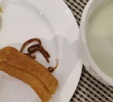 Soybean Juice with Fried Dough Rings