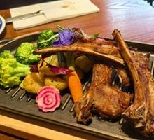 Herb-Roasted Lamb Chops with Rosemary Mustard Sauce