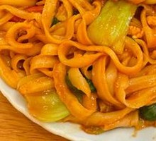 Tomato and Egg Stir-Fried Noodles