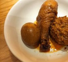 Braised Chicken Thighs in Spiced Sauce