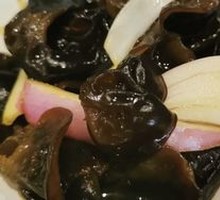 Cold-mixed black fungus