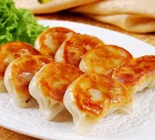Pan-fried Pork and Fennel Dumplings