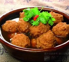 Braised Meatballs in Old Soup