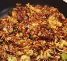 Sour Stir-Fried Egg with Wood Ear Mushrooms