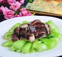 Braised Mushrooms with Chinese Cabbage