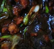 Scallion Sauce Pork Cubes