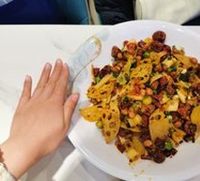 Spicy Fragrant Chicken Pot