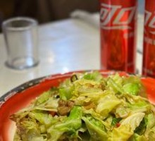 Fried Pork Rind Stir-Fried Cabbage