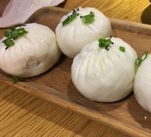 Pan-fried Pork Bun with Sauce