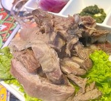 Hand-grabbed Meat